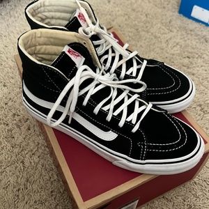 Vans Filmore High Top Skate Shoes